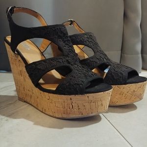 Black Lace Wedges